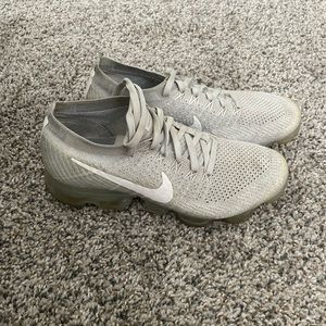 ORIGINAL Nike Air Vapormax Flyknit Light grey